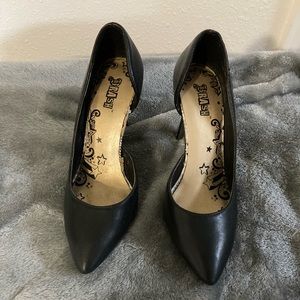Black 3.5in heels